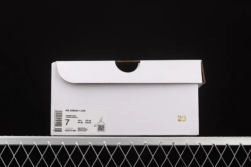 All categories Air Jordan Jordan series basketball shoes Air Jordan 1 Low Air Jordan 1 Low AJ1 Joe 1 University Blue low-top basketball shoes DC0774-050